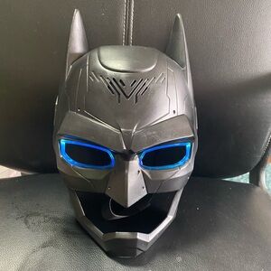 DC Comics Batman Bat-tech Voice Changing Mask
